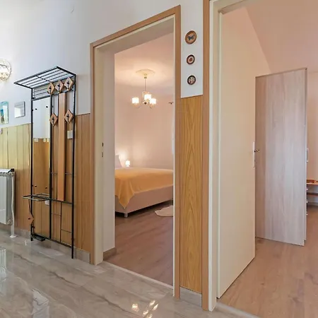 Oliva Apartment *