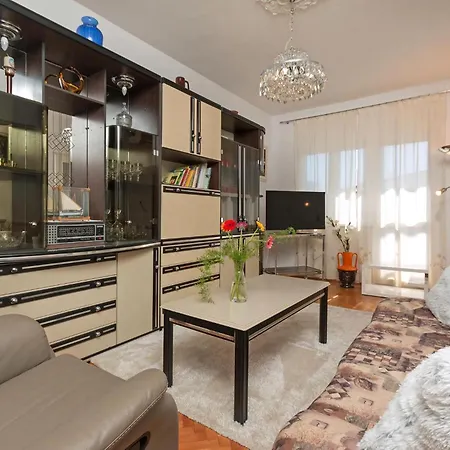 Apartment Oliva Pula