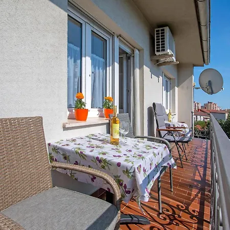 Apartment Oliva Pula